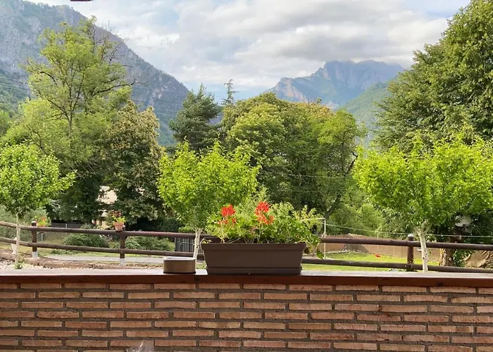 別荘 Ballestan Saint-Béat